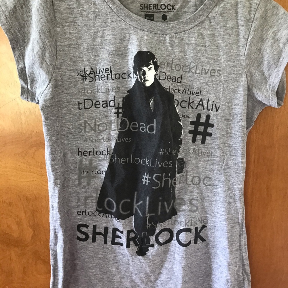BBC Sherlock Is Alive Hashtag # Not Dead T-Shirt